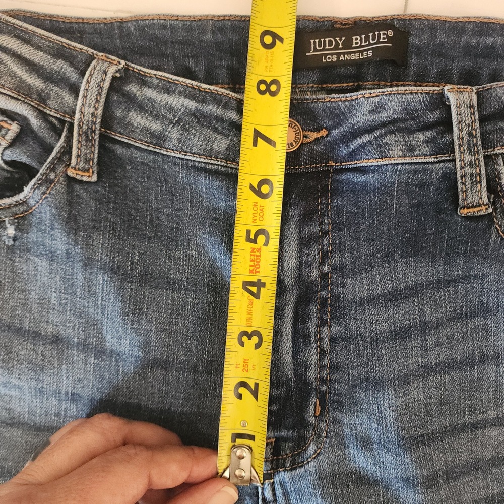 D26 Judy Blue Wide Leg Cropped Jeans Medium Wash Raw Hem 13/24 High Rise - Picture 6 of 12